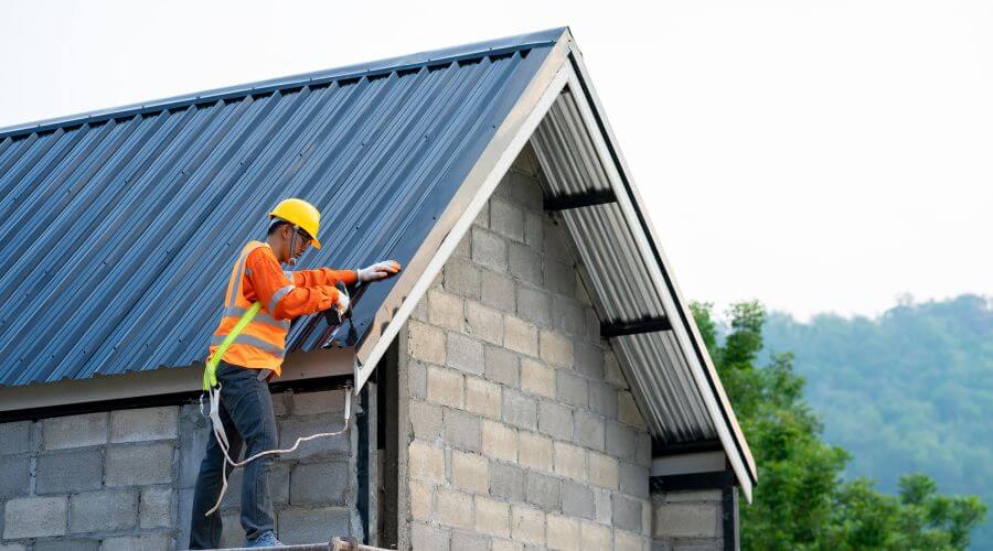 Expert Emergency Roof Repairs services in Mayesville, SC
